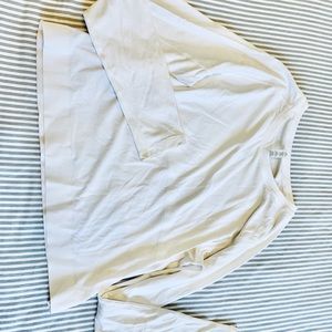 Long sleeve white lululemon shirt